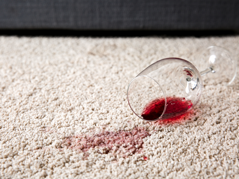 remove the red wine stain on carpet